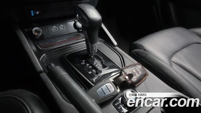 KG_Mobility_Ssangyong Rexton Новый Rexton Sport Khan Дизель 2.2 4WD — Фото автомобиля 9