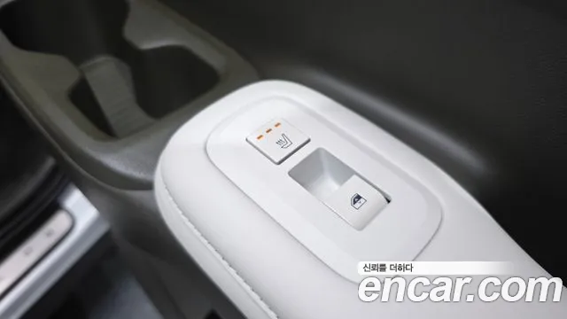 Hyundai Santa Fe MX5 — Фото автомобиля 18