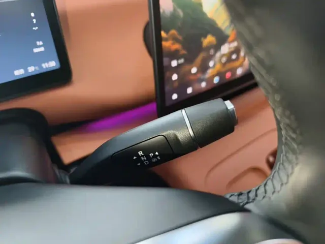 Leapmotor C10 — Фото автомобиля 13