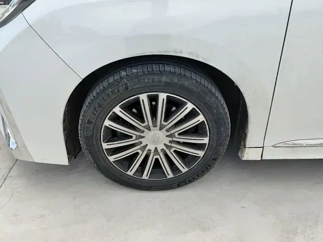GAC Trumpchi M8 — Фото автомобиля 22