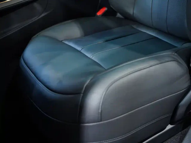 Land Rover Range Rover Sport — Фото автомобиля 12