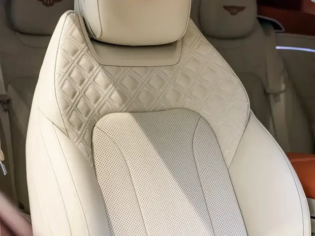 Bentley Continental — Фото автомобиля 8