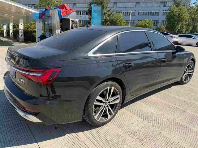 Audi A6L — Фото автомобиля 2
