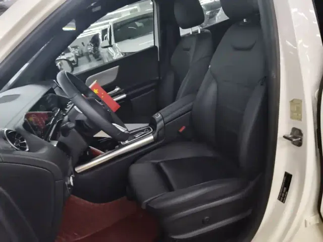 Mercedes-Benz GLA-Class — Фото автомобиля 14