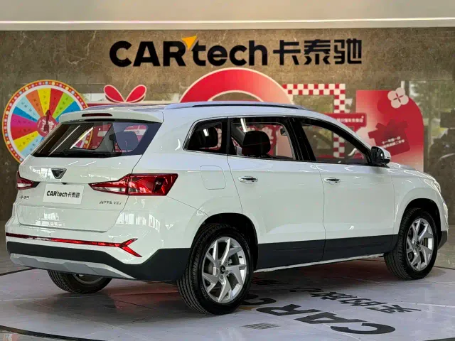 Jetta VS7 — Фото автомобиля 12