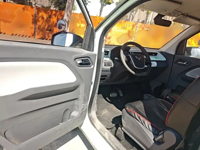 Wuling Hongguang Mini EV — Фото автомобиля 15