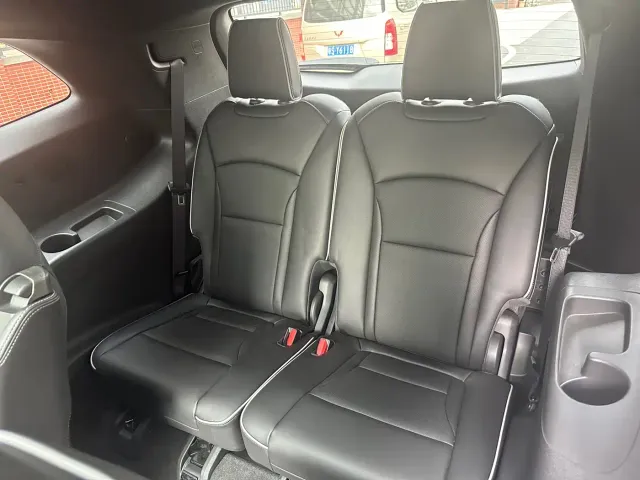 Buick Enclave — Фото автомобиля 18