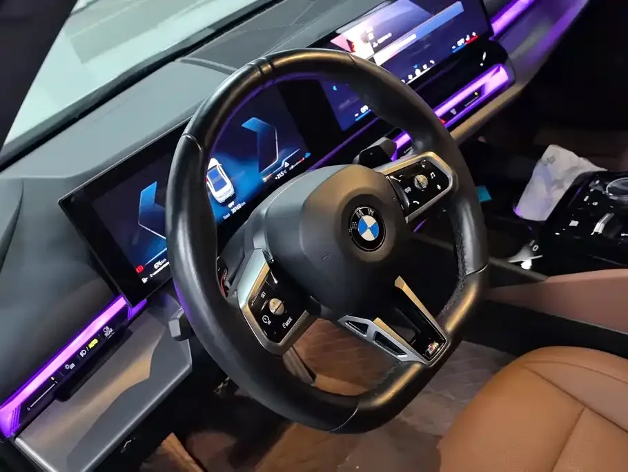 BMW BMW 5 Series 2024 530Li Leading M Sport Package — Фото автомобиля 15
