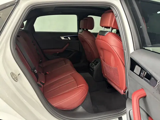Audi A4L — Фото автомобиля 25