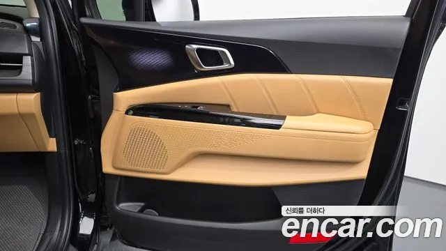 Kia Canival Carnival 4 поколение Бензин 9 мест Signature — Фото автомобиля 21