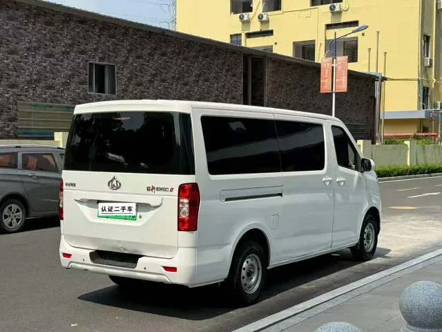 Changan Ruixing EM80 — Фото автомобиля 5