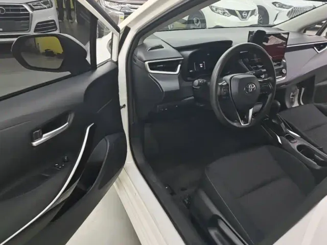 Toyota Corolla — Фото автомобиля 14