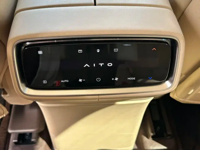 Aito M9 — Фото автомобиля 8