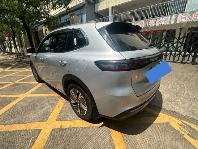 Geely Galaxy Starship 7 EM-i — Фото автомобиля 7