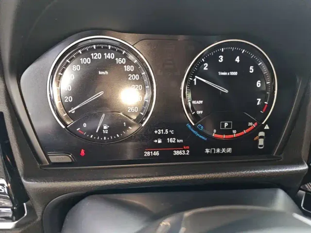 BMW 1 Series — Фото автомобиля 11