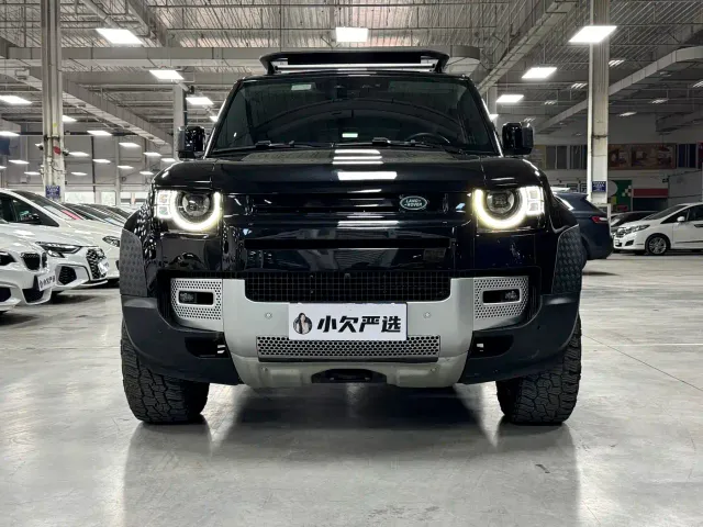 Land Rover Defender — Фото автомобиля 2