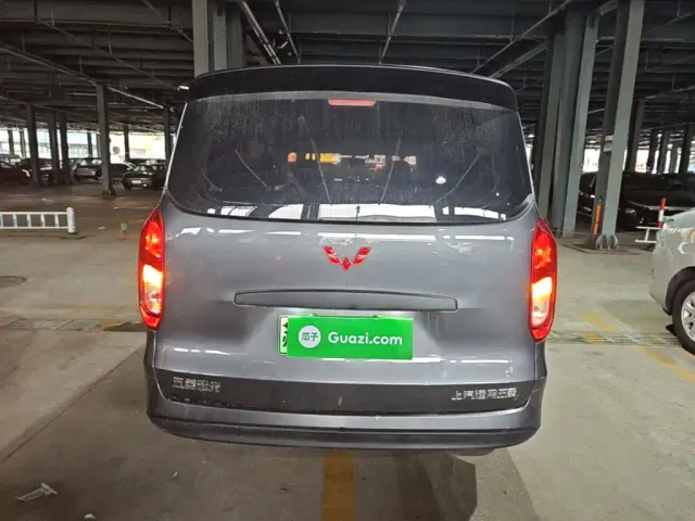 Wuling Hongguang — Фото автомобиля 5