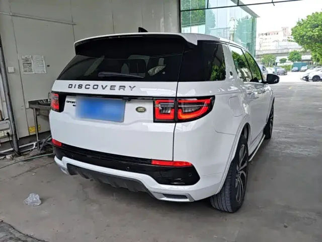 Land Rover Discovery Sport — Фото автомобиля 6