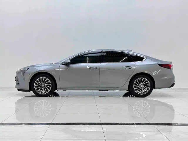 Buick LaCrosse — Фото автомобиля 6
