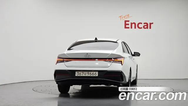Hyundai Avante — Фото автомобиля 4