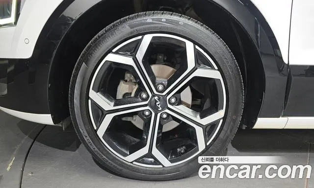 Kia Niro The All New — Фото автомобиля 5