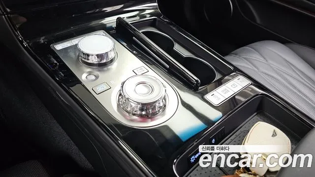 Genesis G80 Бензин 2.5 турбо AWD — Фото автомобиля 9