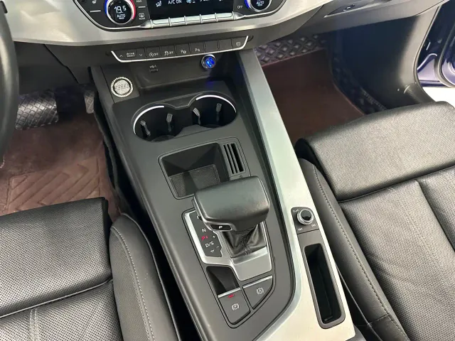 Audi A4L — Фото автомобиля 19