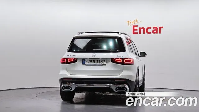Mercedes-Benz GLB-Class — Фото автомобиля 4