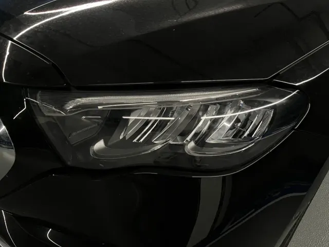 Mercedes-Benz E-Class — Фото автомобиля 7