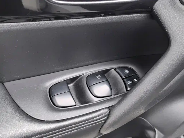 Nissan X-Trail — Фото автомобиля 9