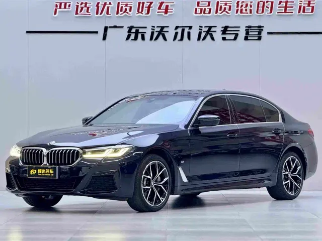 Фотография автомобиля — BMW 5 Series