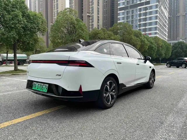 Xpeng P5 — Фото автомобиля 8