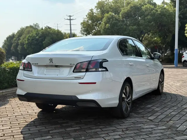 Peugeot 408 — Фото автомобиля 8