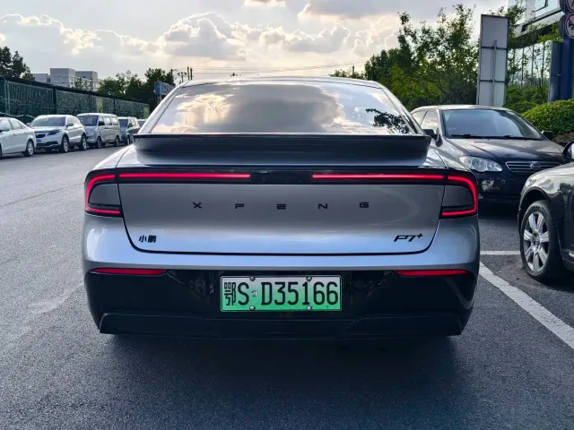 Xpeng P7+ — Фото автомобиля 6