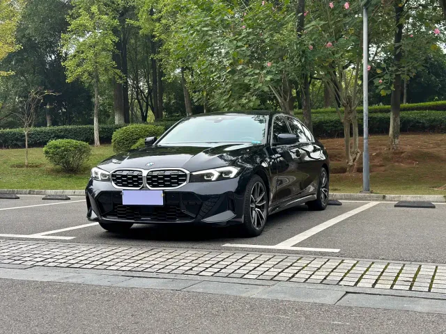 BMW 3 Series — Фото автомобиля 2