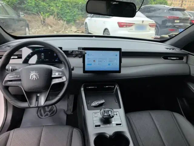 BYD Qin PLUS — Фото автомобиля 9
