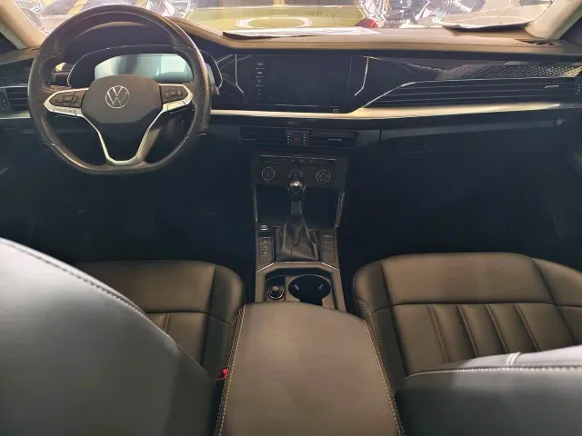 Volkswagen Passat — Фото автомобиля 7