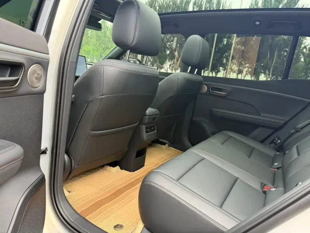 Toyota BoZhi 3X — Фото автомобиля 12