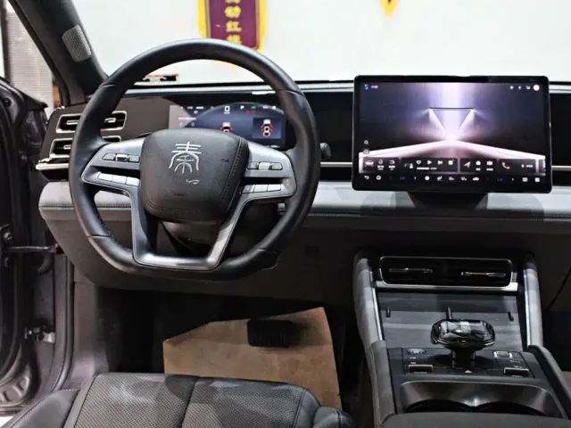 BYD Qin L — Фото автомобиля 10