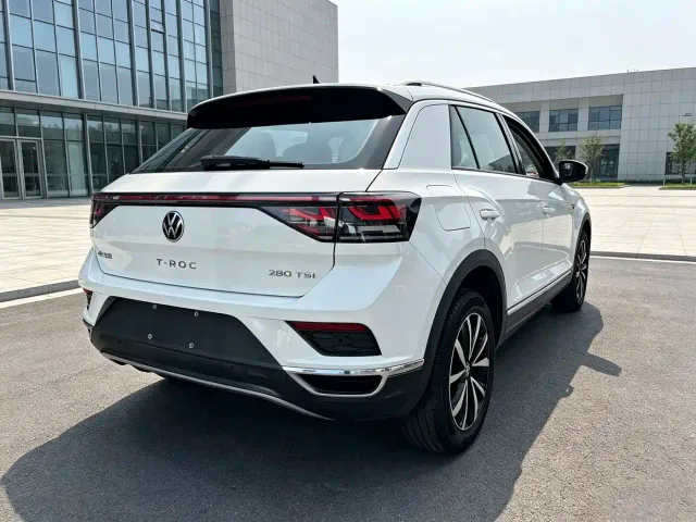 Volkswagen T-Roc — Фото автомобиля 8
