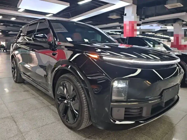 Li Auto L9 — Фото автомобиля 3