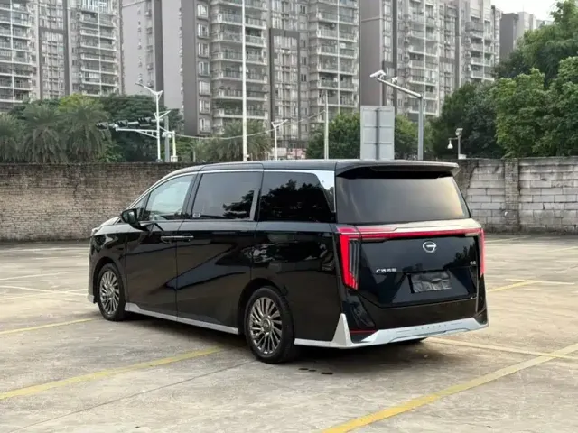 GAC Trumpchi M8 — Фото автомобиля 6