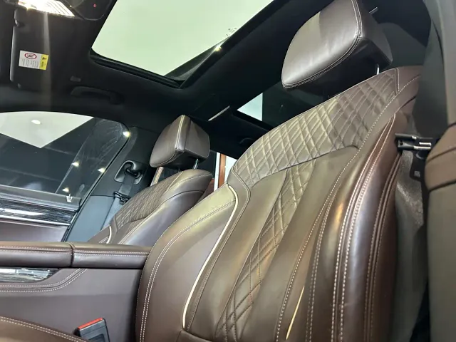 BMW 7 Series — Фото автомобиля 10