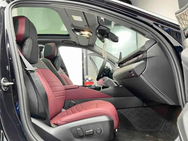 BMW 5 Series — Фото автомобиля 7