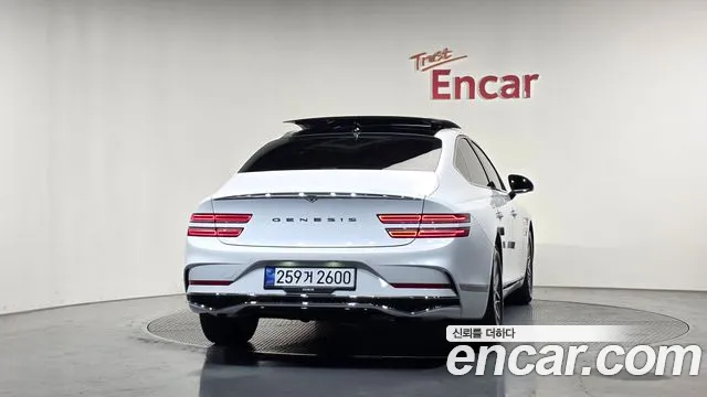 Genesis G80 RG3 — Фото автомобиля 4