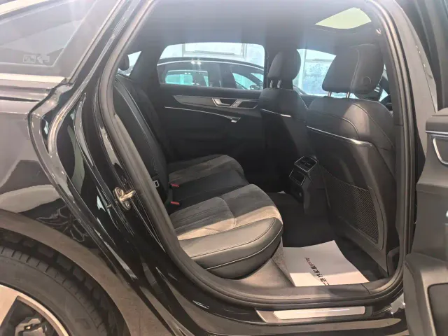 Audi A6L — Фото автомобиля 9