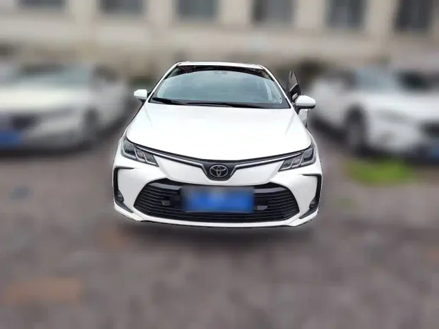 Toyota Corolla — Фото автомобиля 2