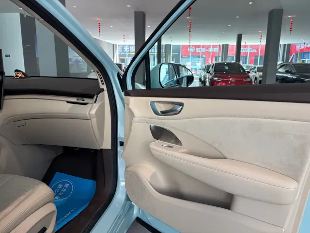 Shangjie SUV — Фото автомобиля 23