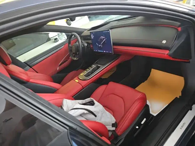 Xiaomi SU7 — Фото автомобиля 23