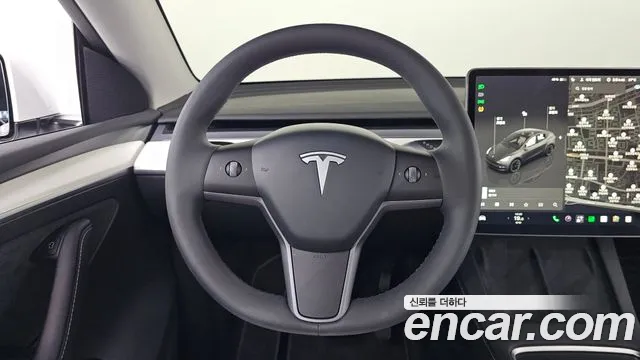 Tesla Model Y — Фото автомобиля 18